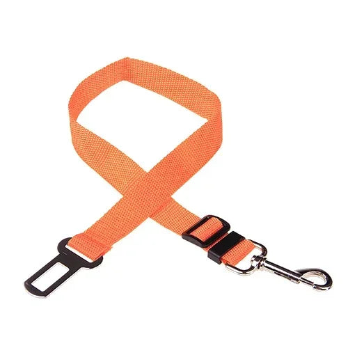 Cinto de segurança ajustável para pets, ideal para cães e gatos no carro. Encaixe universal, resistente, confortável e fácil de usar