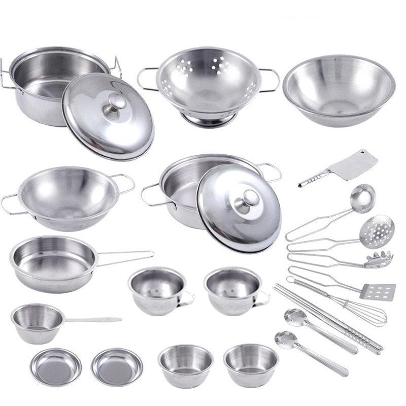 Cozinha infantil com kit de utensílios divertido e educativo.