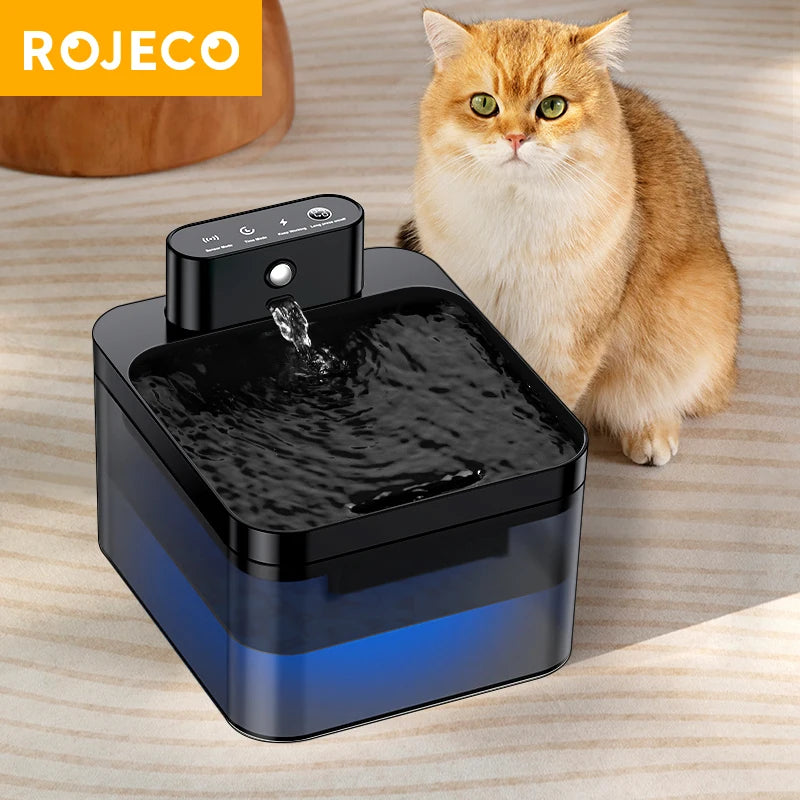 Fonte automática ROJECO sem fio, com sensor de presença e filtragem tripla. Ideal para manter cães e gatos sempre hidratados com água fresca.