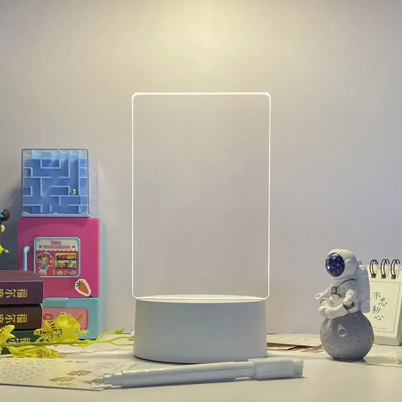 Luminária criativa decorativa com design moderno e estiloso.