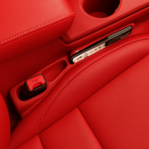 Enchedor de espaço para banco de carro, evita queda de objetos entre o banco e o console. Kit com 2 peças, fácil de instalar e lavável.