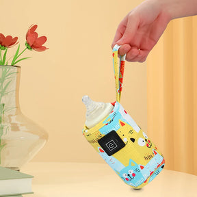 Aquecedor portátil USB para mamadeiras e bebidas, compacto, seguro e perfeito para viagens e passeios com o bebê.