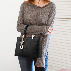 Bolsa de couro feminina elegante, resistente e sofisticada.