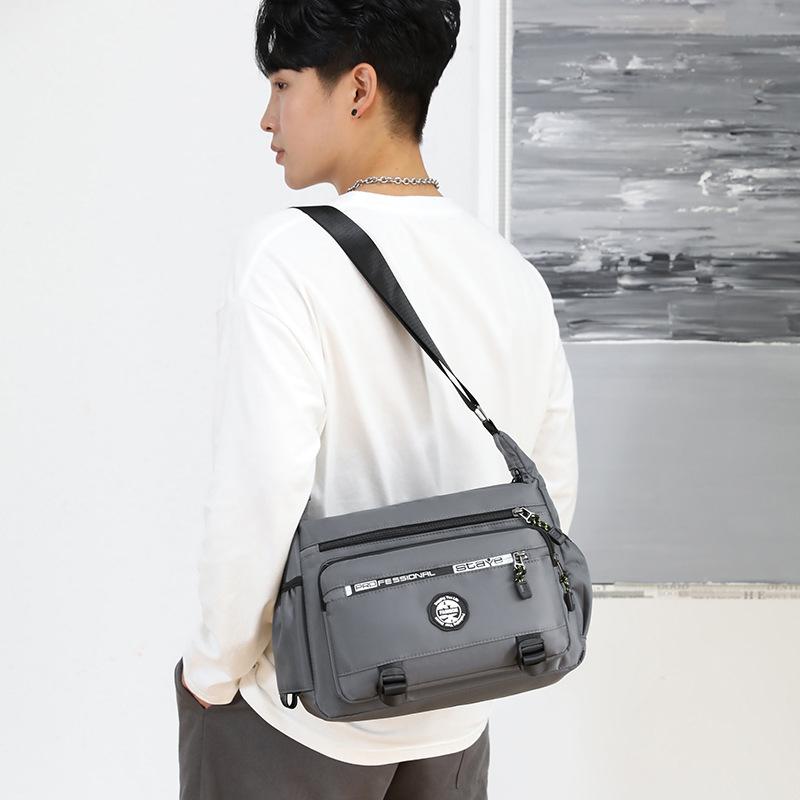 Bolsa de ombro feminina à prova d’água resistente e estilosa.