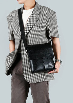 Bolsa Luxo Vintage feminina com design clássico, espaçosa, elegante e versátil para uso diário ou ocasiões especiais.