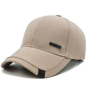 Boné preto blackout unissex com aba curva, ajuste traseiro e design minimalista – ideal para estilo urbano e conforto diário