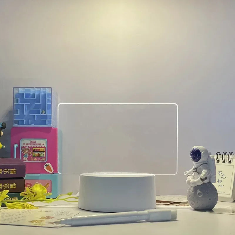 Luminária criativa decorativa com design moderno e estiloso.