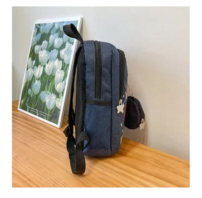 Mochila infantil do Homem-Aranha em design 3D estilizado, vermelha e preta, com alças acolchoadas, rodinhas e bolsos resistentes para escola e brincadeiras