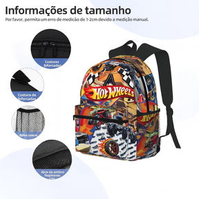 Mochila Hot Wheels infantil com estampa de carrinhos de corrida, material poliéster resistente, alças acolchoadas, bolsos laterais e design estilizado, perfeita para escola.