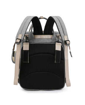 Mochila maternidade 3 em 1 que vira berço portátil prática e funcional.