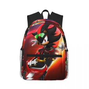 Mochila Sonic azul com ouriço hedgehog em pose dinâmica, alças acolchadas e detalhes 3D, perfeita para escola e fãs de games.