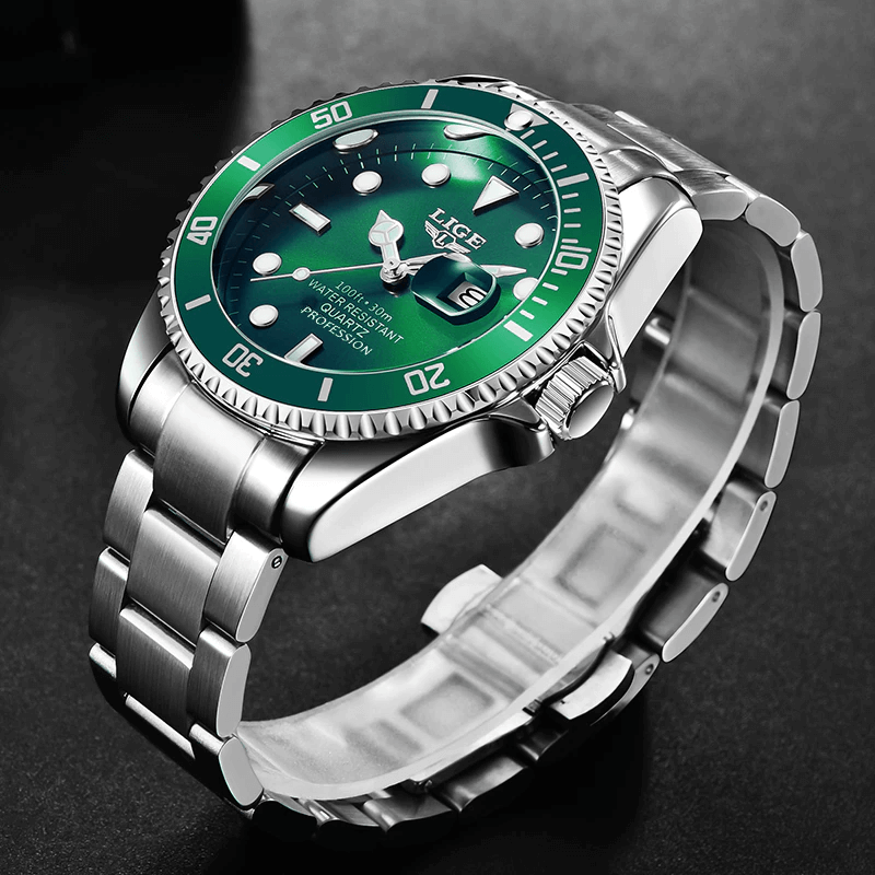 Relógio masculino em aço inoxidável, resistente à água, com design elegante e mecanismo preciso para estilo e desempenho diário.