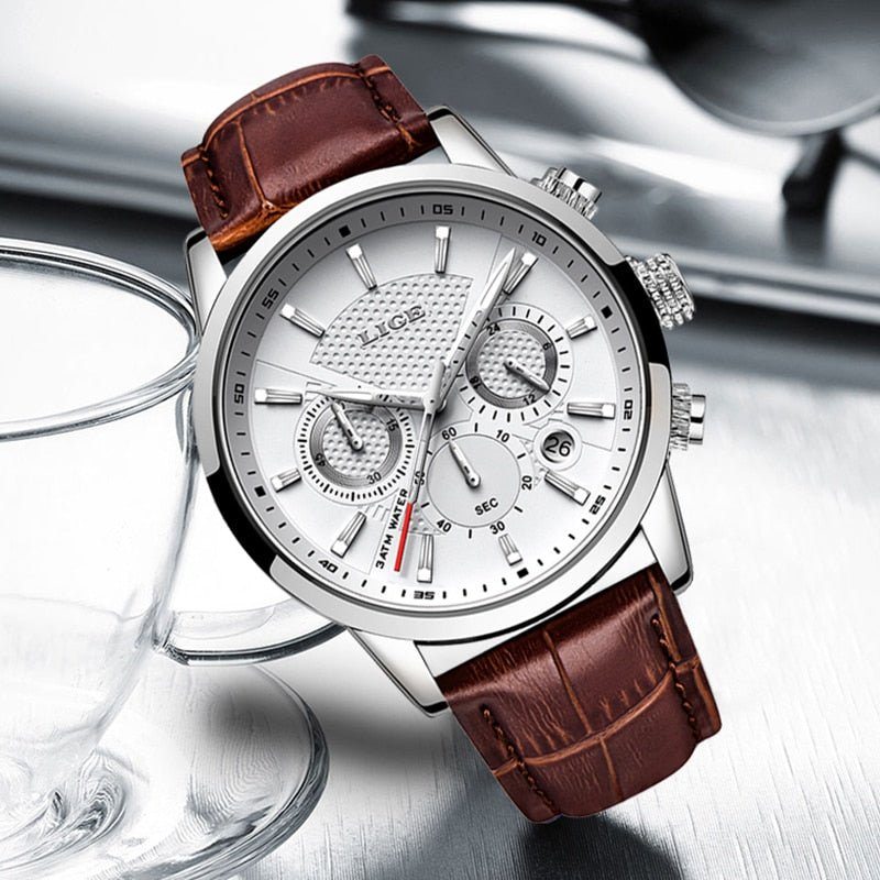 Relógio masculino titanium leve, resistente e elegante. Ideal para uso diário ou ocasiões formais.
