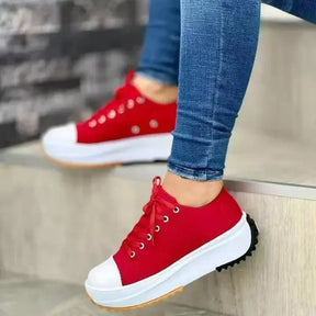 Tênis feminino casual cano alto com design moderno, tecido respirável e solado antiderrapante. Ideal para conforto e estilo no dia a dia.