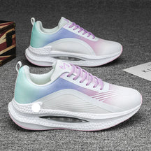 Tênis esportivo 2025 com solado amortecido, tecido respirável e design leve – ideal para corrida, treino e uso casual