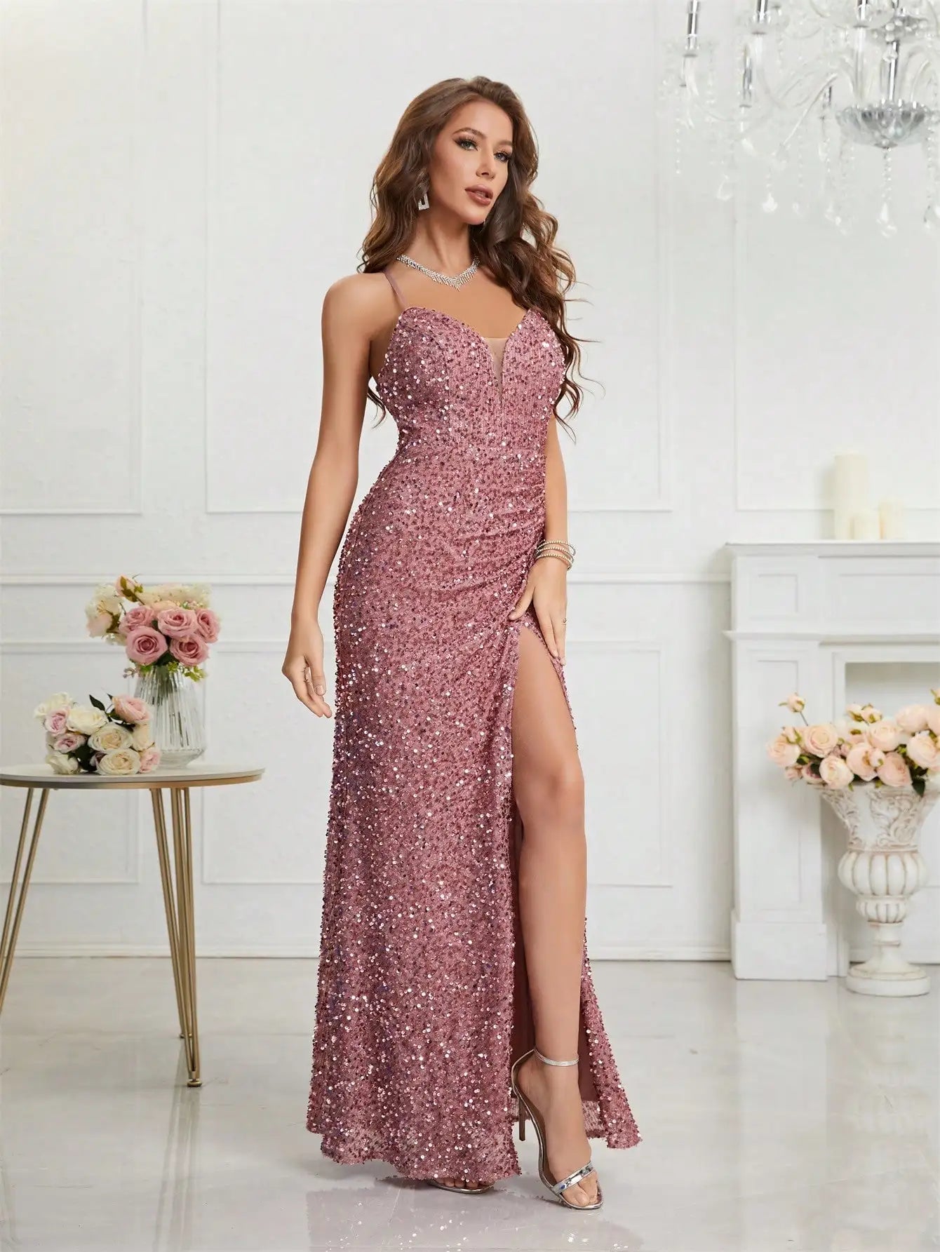 Vestido réveillon feminino com brilho e elegância, perfeito para festa de Ano Novo