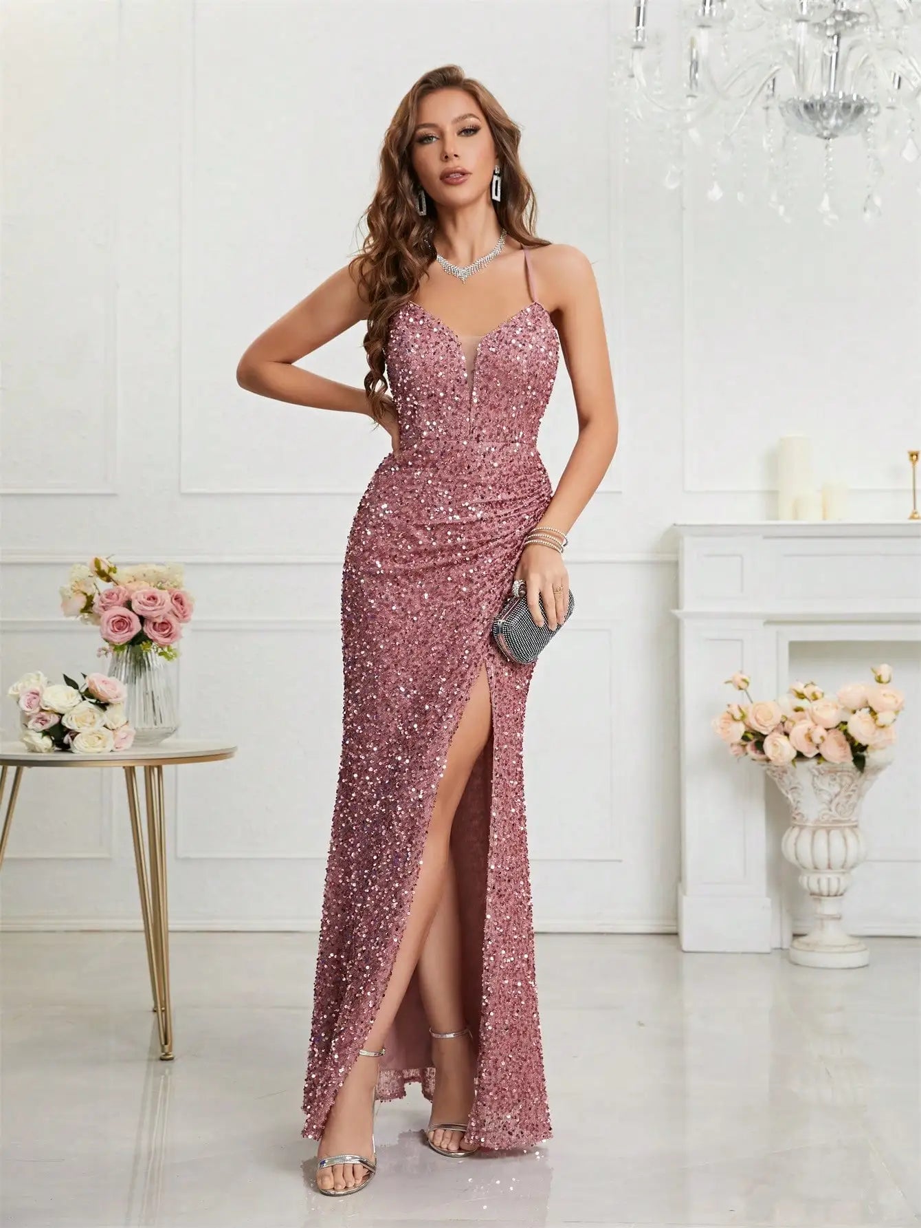 Vestido réveillon feminino com brilho e elegância, perfeito para festa de Ano Novo
